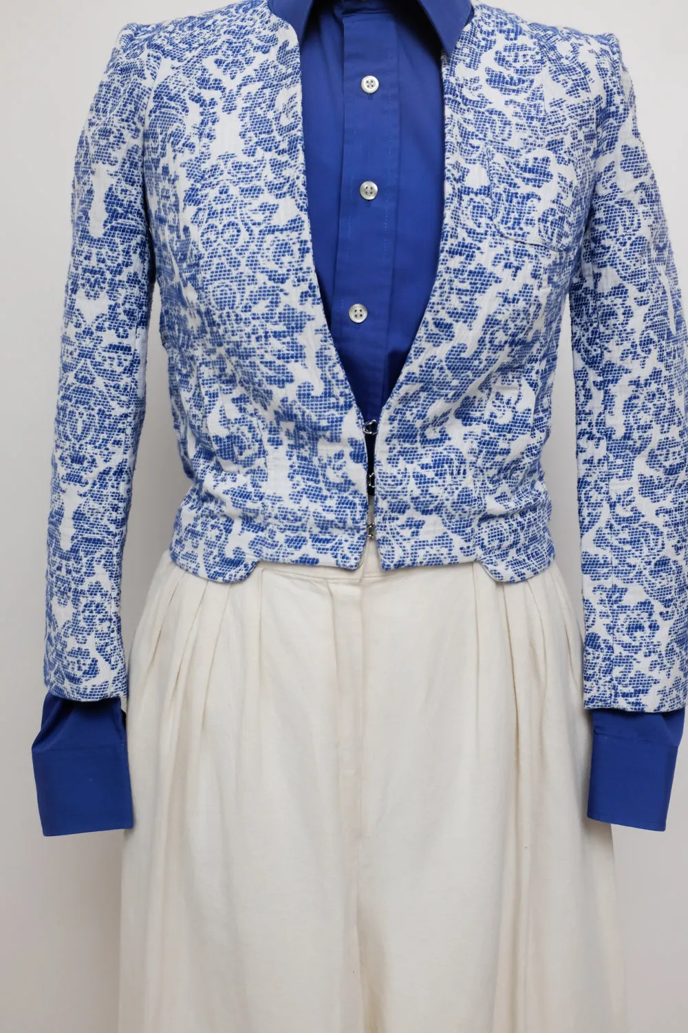 0052_DESIGNER CROP FLORAL JACQUARD BLAZER