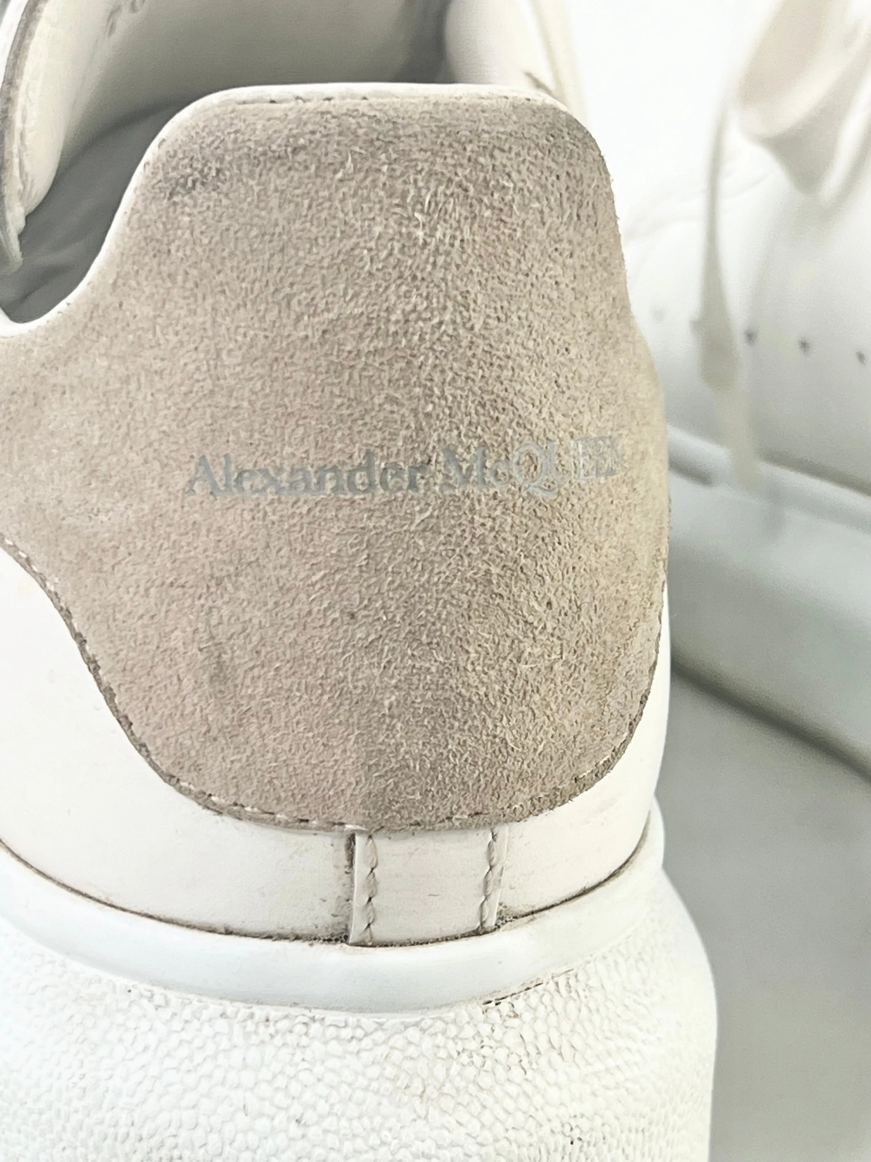 Alexander McQueen White 'Oversize' Leather Sneakers - EU39